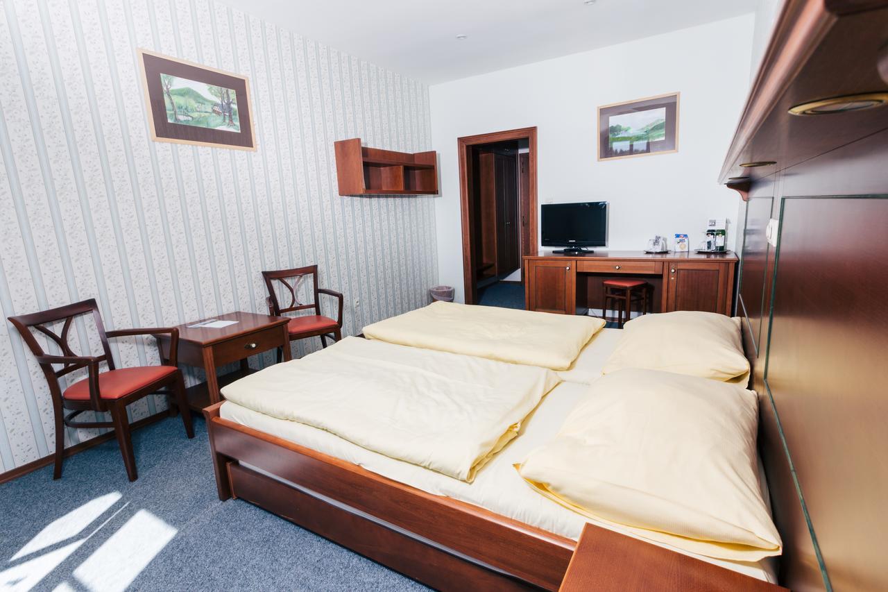 Resort Malevil Jablonne v Podjestedi Екстер'єр фото