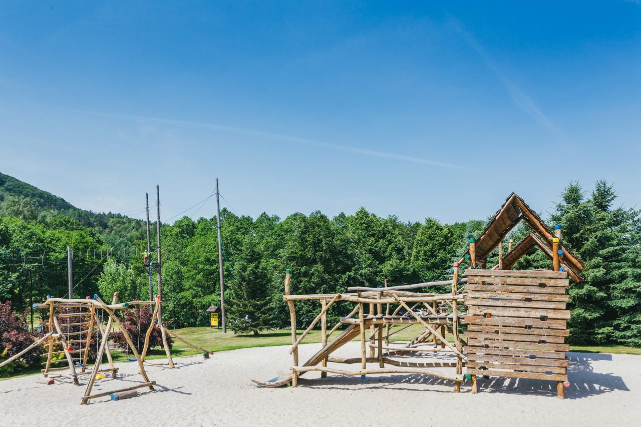 Resort Malevil Jablonne v Podjestedi Екстер'єр фото